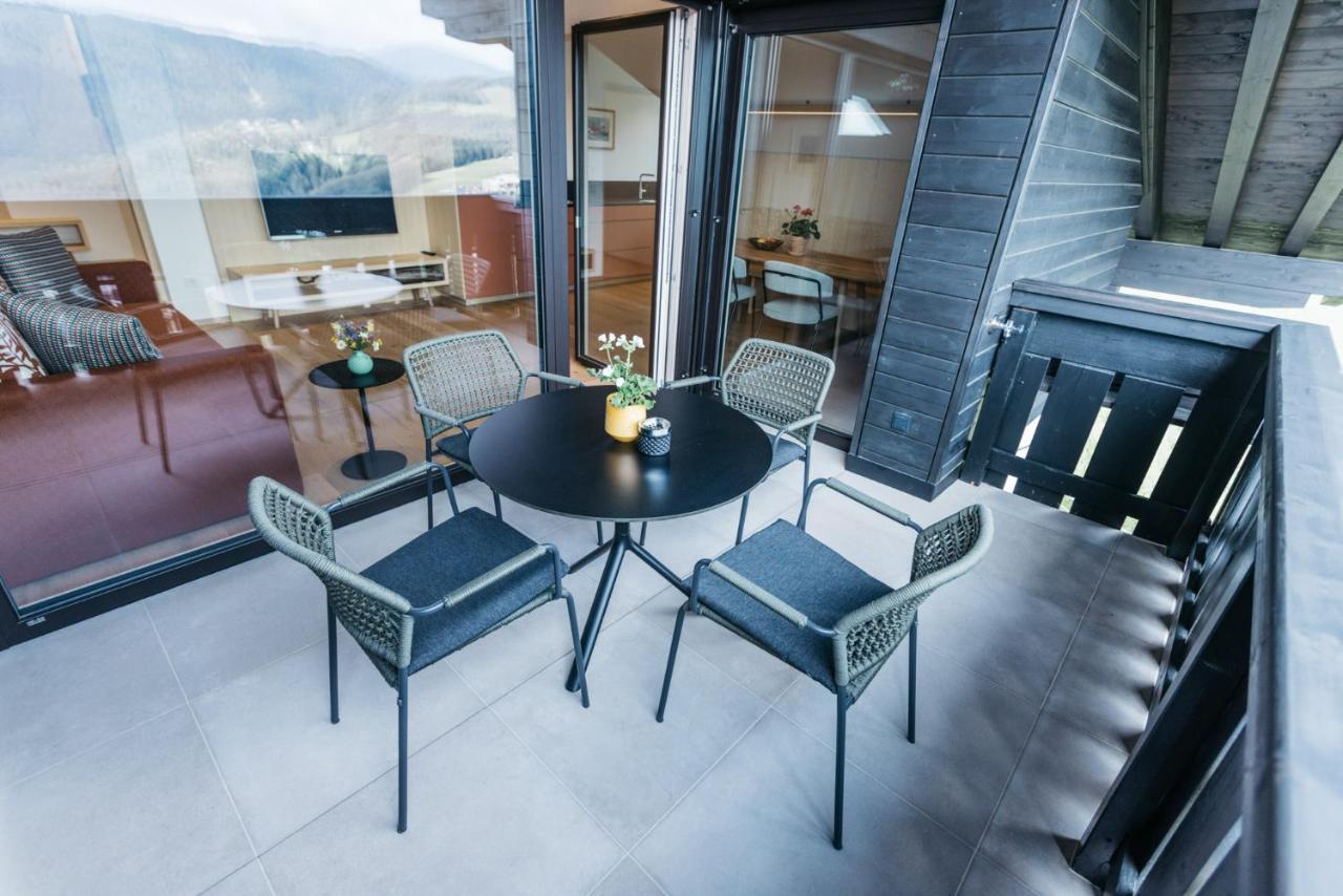 Апартаменты Lisis Loggia Нова-Поненте Экстерьер фото